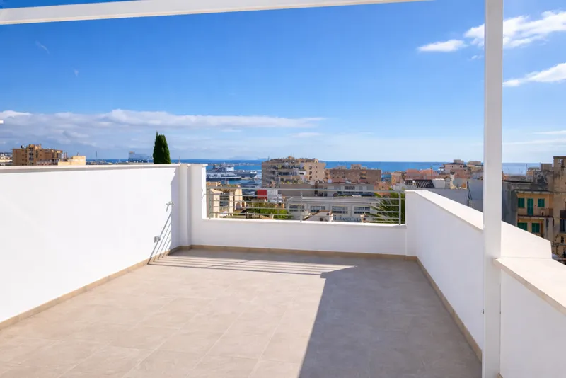 Ref 2003; Attic with extra studio, terraces, sea views and garage for sale in El Terreno — photo 5