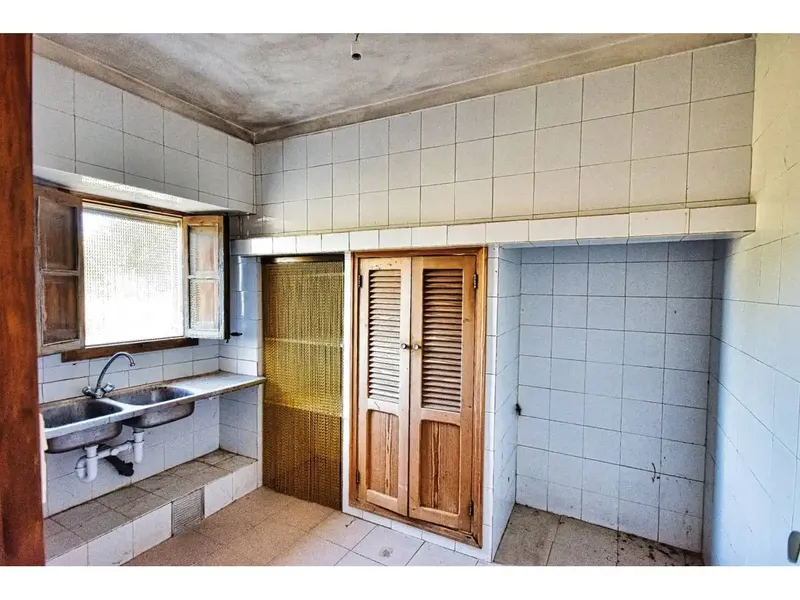 Two minutes from Santa Margalida, on the way to the beach we find this property with a plot of 7048 m2 and buildings — photo 10