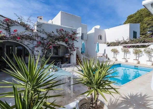 Detached house in Calle Puig Major, 19, Sol de Mallorca, Calvià — photo 1