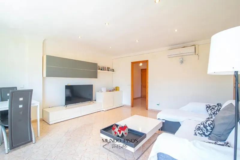 Good investment opportunity: RENTED APARTMENT in La Vileta, Palma de Mallorca, Balearic Islands — photo 3
