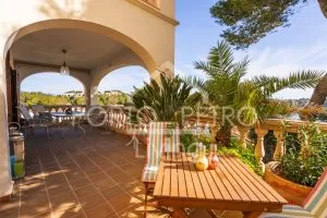 Ref. PRO212 – Spacious ground floor apartment in prime location with fantastic views of the marina Porto Petro, the open sea and the mountains — photo 2