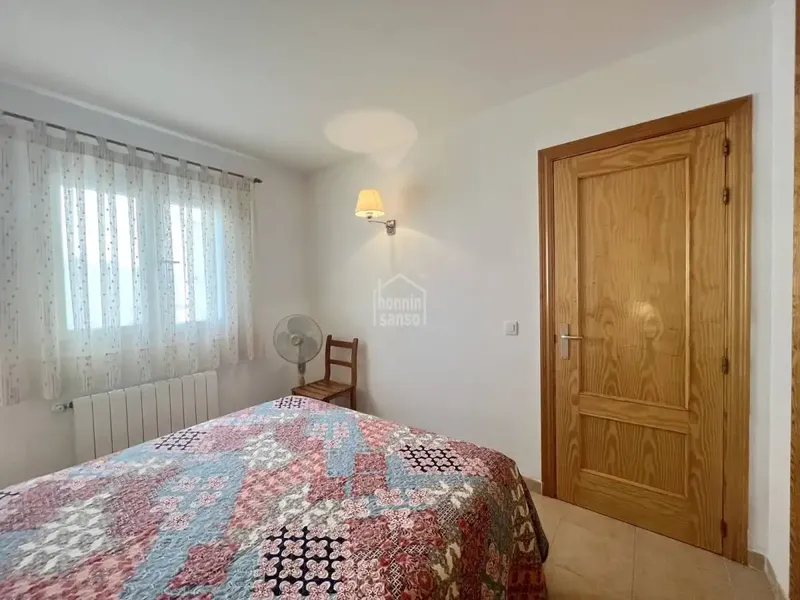 Impecable y soleado apartamento en primera planta, situado muy cerca de la playa de Cala Bona, del bonito puerto pesquero de la zona, así co — photo 8