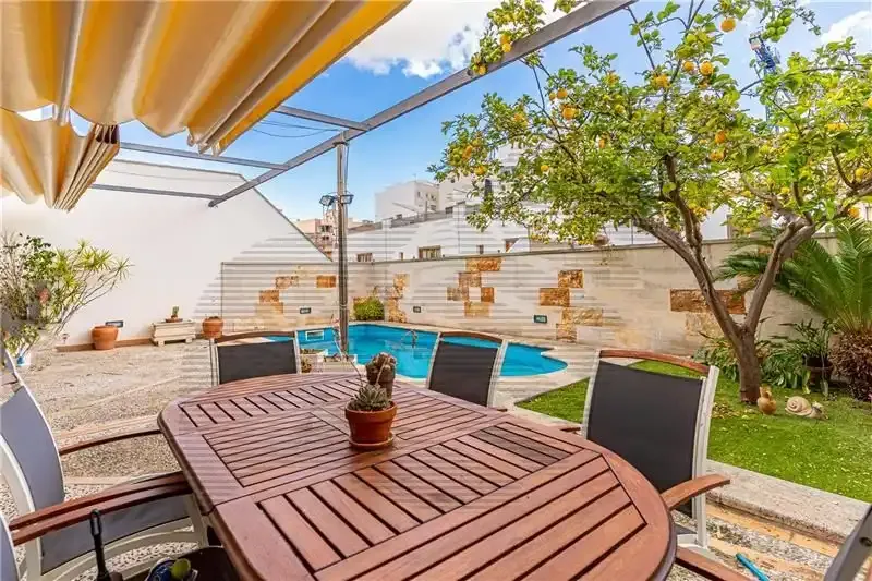 House with pool in Son Espanyolet area — photo 1