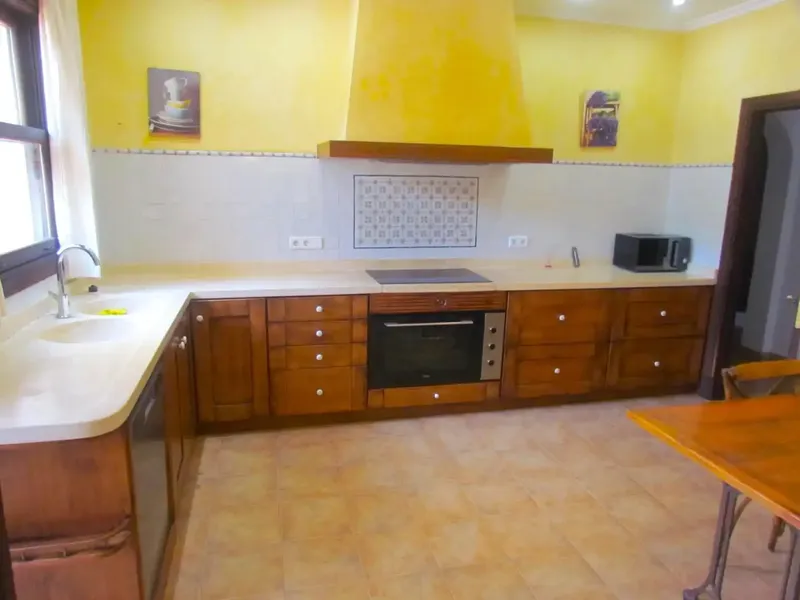 Spectacular rustic finca with garden, pool, barbecue and parking in Santa Eugenia for long-term and temporary rental. — photo 12