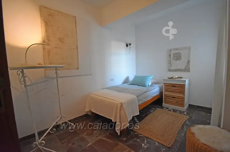 Investment opportunity in Felanitx. Building consisting of three incredible apartments (2 with tourist rental license) and ground floor — photo 12
