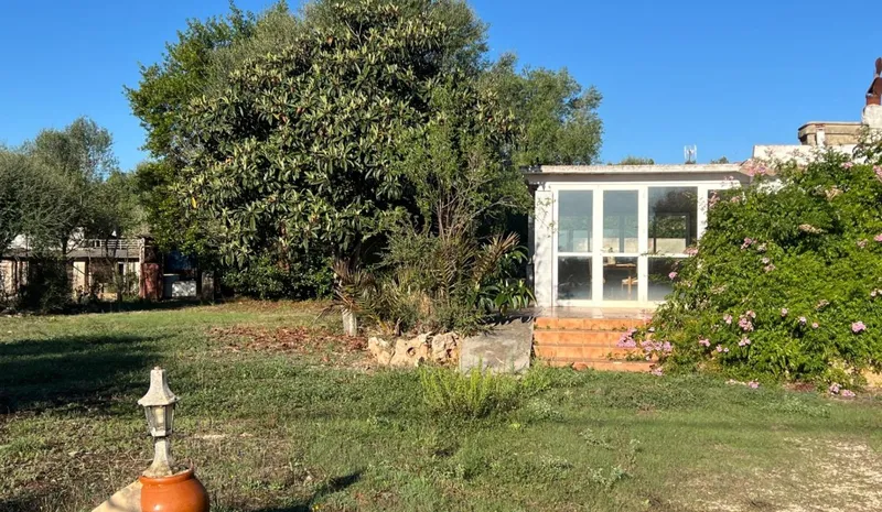 Country house with pool — photo 2