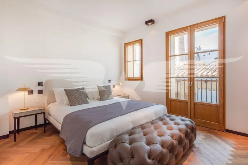 Palma Old Town l Town villa with roof terrace and pool — photo 11