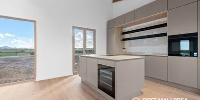 Real estate picture 0 Ref. No. 83498 — photo 8