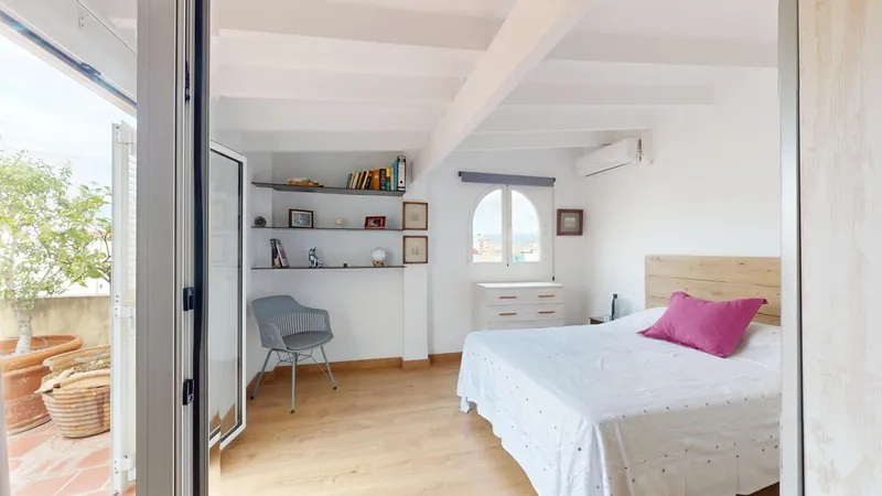 Bright penthouse with large terrace next to Paseo Mallorca — photo 4