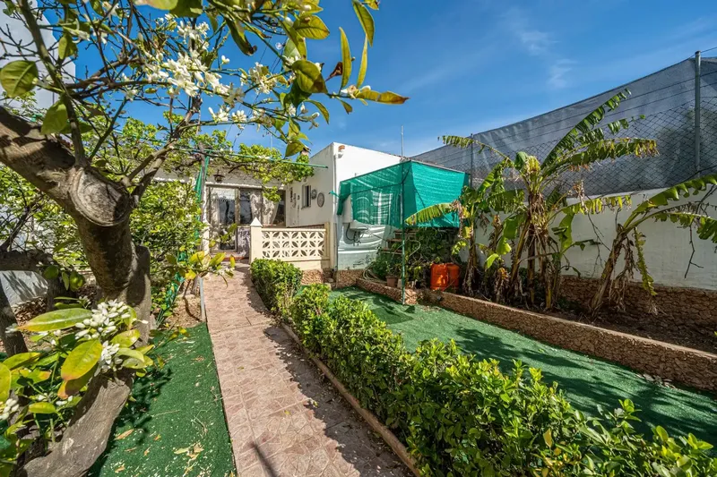 Magnifica casa independiente en el corazón de Inca, ideal para disfrutar del estilo de vida mediterráneo. — photo 1