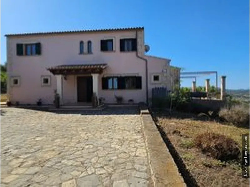 Rural house rental in Poligono Poligon 34 — photo 4
