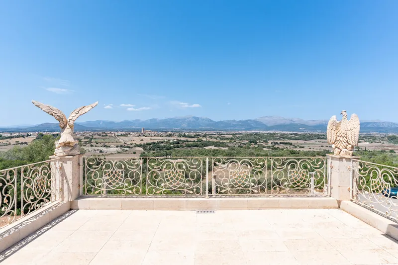 Imposing Hilltop Villa with Panoramic Countryside Views close to Muro — photo 4