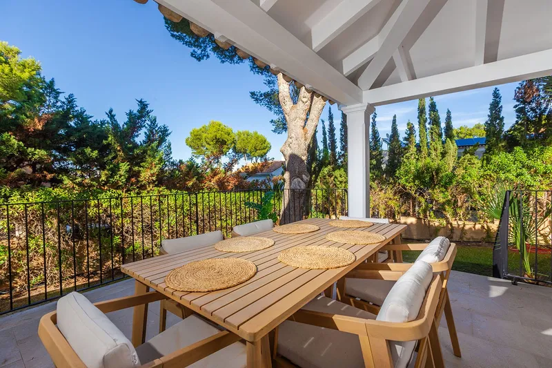 Attractive villa in a quiet location with holiday rental license — photo 3