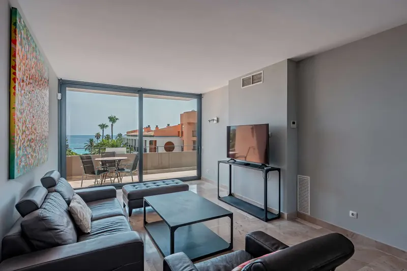 This exclusive penthouse in Port Verd offers luxurious living at the highest level and is the perfect second residence in Mallorca. — photo 9