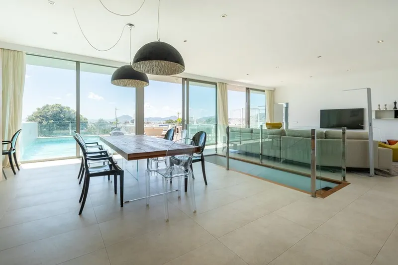 Modern coastal villa with panoramic bay views in Puerto Pollensa — photo 5