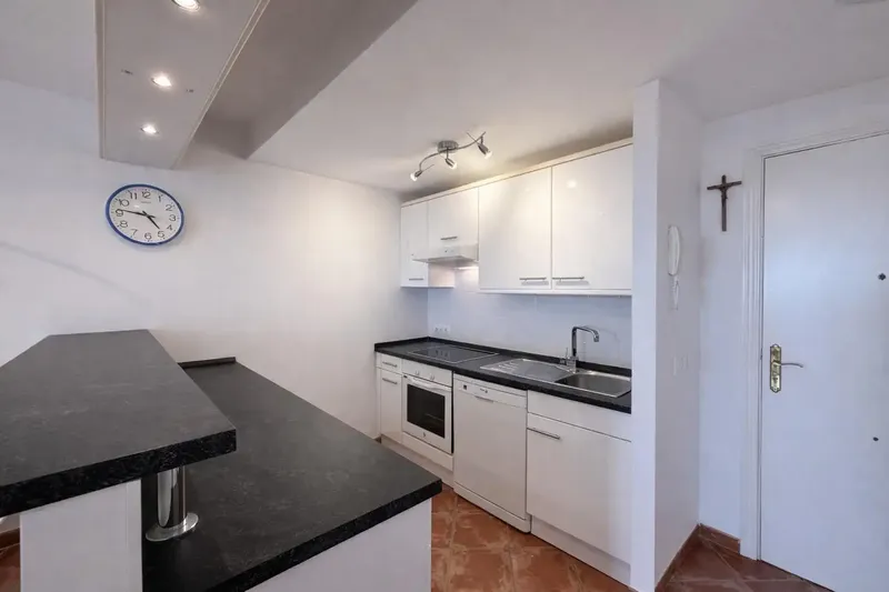 Apartment on third floor with large terrace, sea views in Cala Pi – A unique opportunity in the south of Mallorca — photo 8