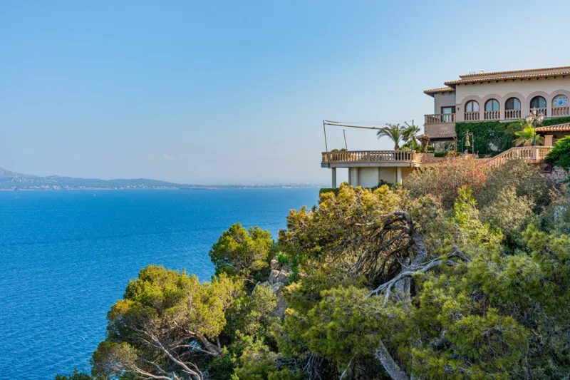 Majestic Villa with Expansive Sea Views and Ultimate Privacy in Formentor — photo 1