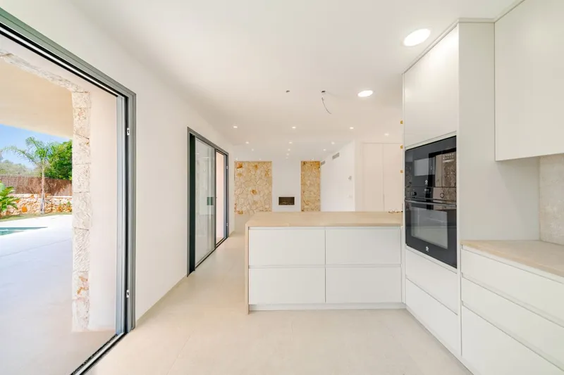 Detached house — photo 12