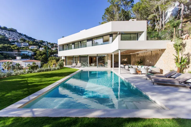 Sophisticated five-bedroom contemporary villa for sale in Port d’Andratx — photo 1