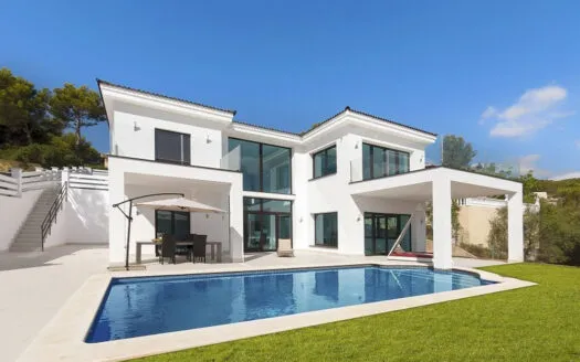 Spacious villa with fantastic views in Costa den Blanes – FOR RENT — photo 1