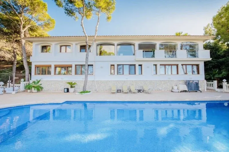 Luxury Mallorcan villa with pool in El Toro — photo 9