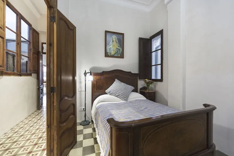 Temporary Professional Rental - Bright and elegant in La Lonja — photo 11