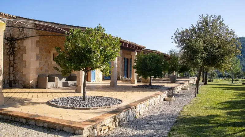 Exclusive finca in Campanet: 182,000 m² of pure nature, luxury and relaxation — photo 11
