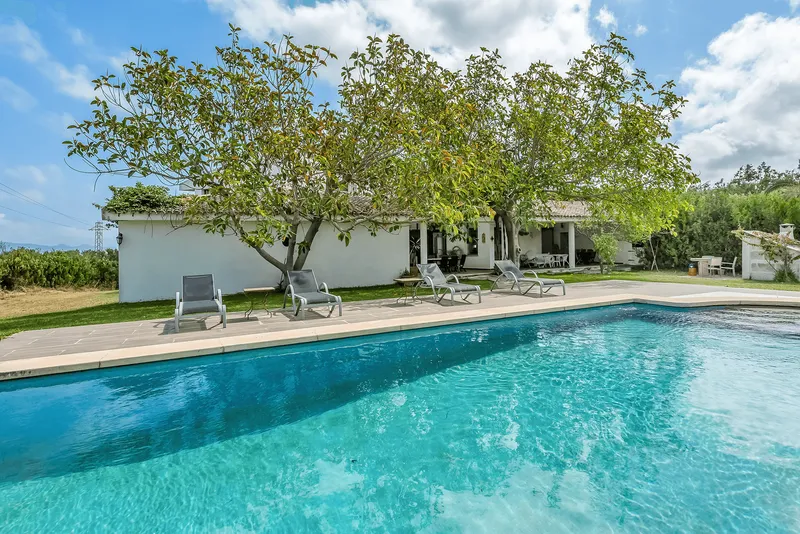 Property cmrma8059005zmr7j152bgb5u — photo 1