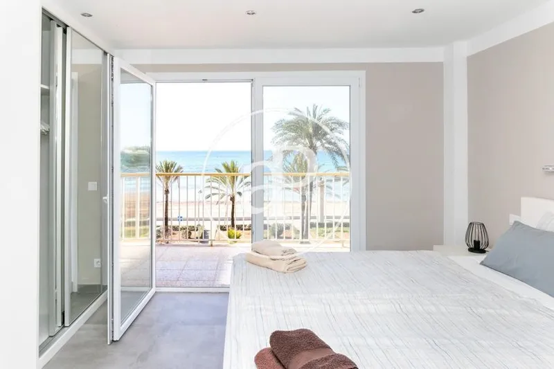 Flat / apartment for sale in Calle del Llaüt — photo 1
