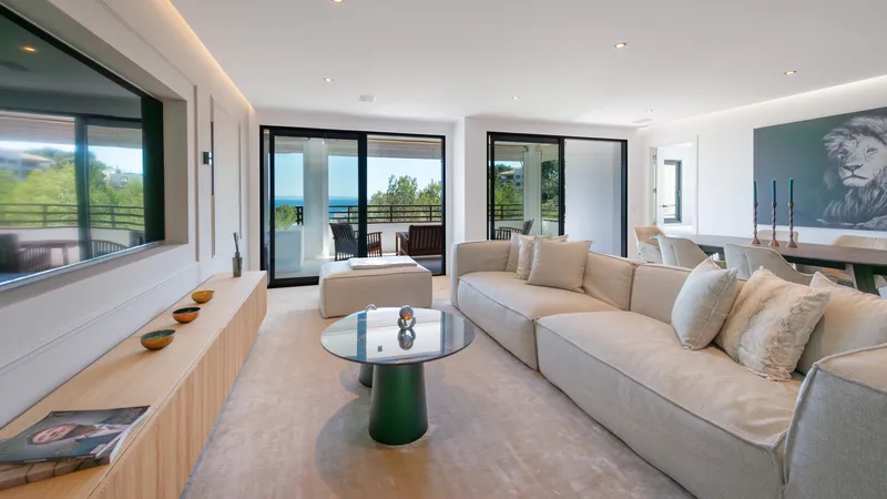 Exclusive penthouse for sale in Cas Catala with sea views: Modernized and elegant — photo 3
