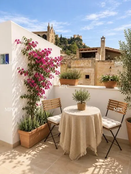 Townhouse with four bedrooms and terrace in Artà — photo 1