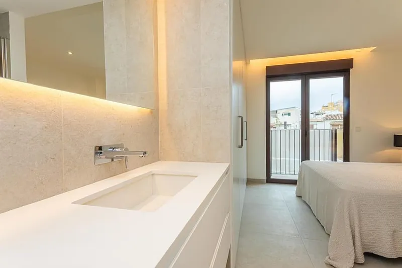 Luxury Living in Santa Catalina – Brand-New Designer Apartment with Pool & Gym — photo 6
