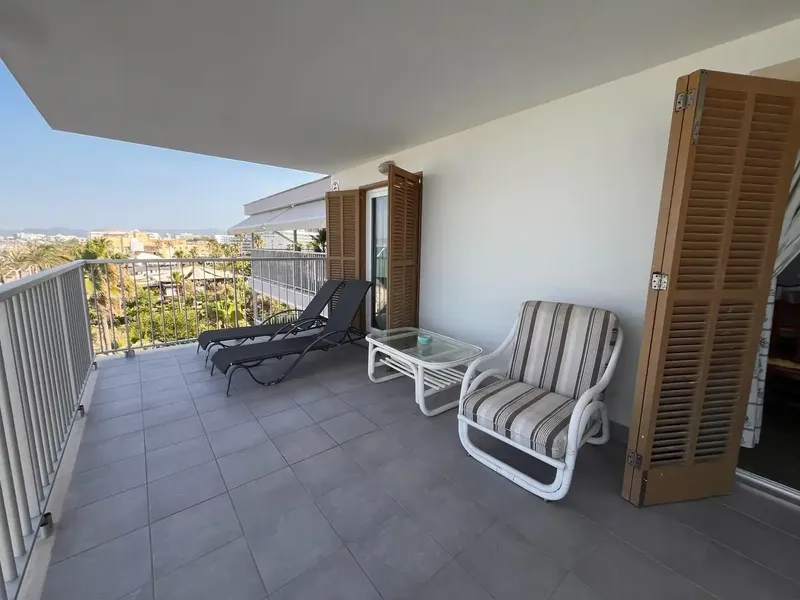 Piso con ascensor en alquiler en Platja de Palma — photo 3