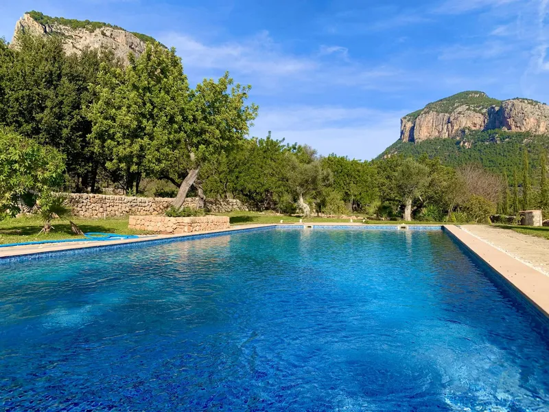 Exclusive mansion in Alaró - A luxury retreat with spa, guest house and 20m pool — photo 1
