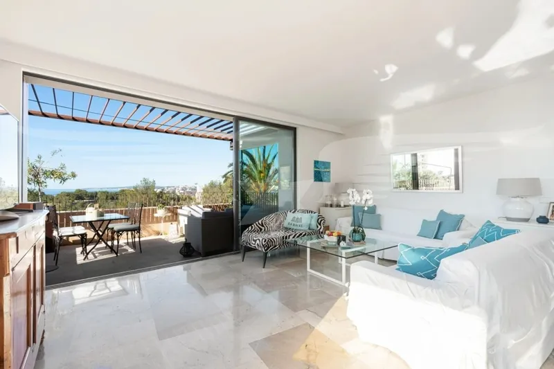 Bonanova: Modern Apartment with Ocean View — photo 2