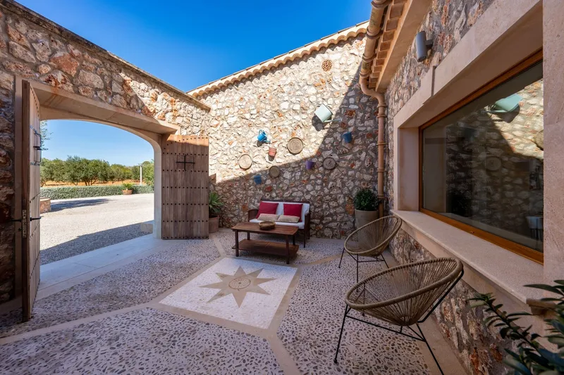 Spacious finca with holiday rental licence and panoramic views near Llucmajor — photo 7