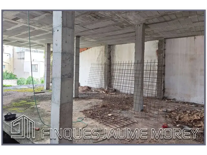 Situado en la zona des Blanquer de Inca, les ofrecemos esta vivienda unifamiliar en estado de buc lista para terminar a su gusto y ser el ho — photo 8