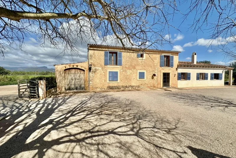 Finca in Binissalem — photo 1