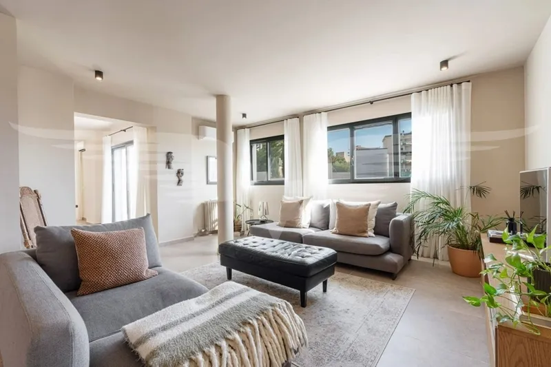 Bonanova I: Renovated Duplex with a Large Terrace — photo 3