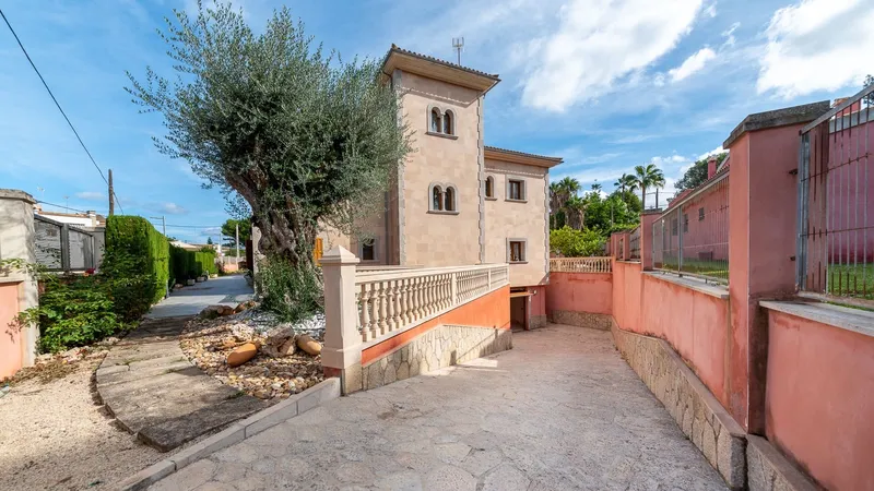 Villa for sale in Ca'n Picafort, Santa Margalida, Mallorca — photo 1