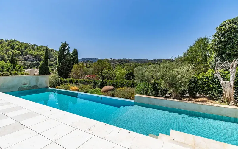 This beautiful newly built Mallorcan-style villa in Es Capdella, an authentic village at the foot of the Sierra de Tramuntana, me — photo 3