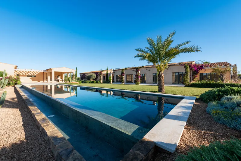 Impressive finca in Campos with enormous pool and privacy — photo 1