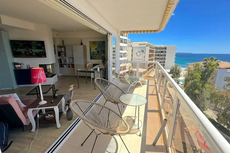 Loft-Style Apartment with Sea Views in Cala Major — photo 5