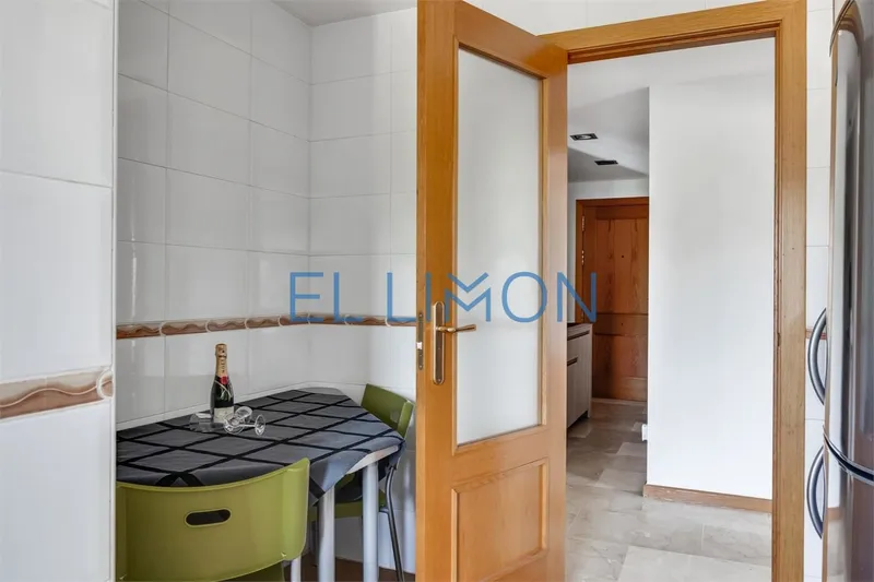 Apartment with terrace in school area — photo 7