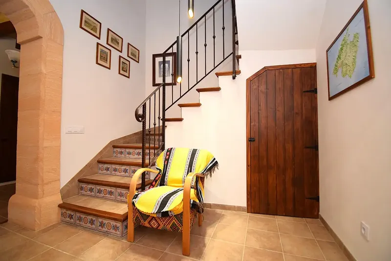 Charming house with character in the heart of the old town of Muro — photo 10