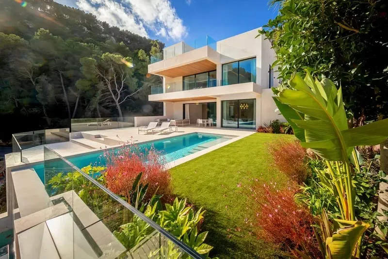 Villa B — photo 1