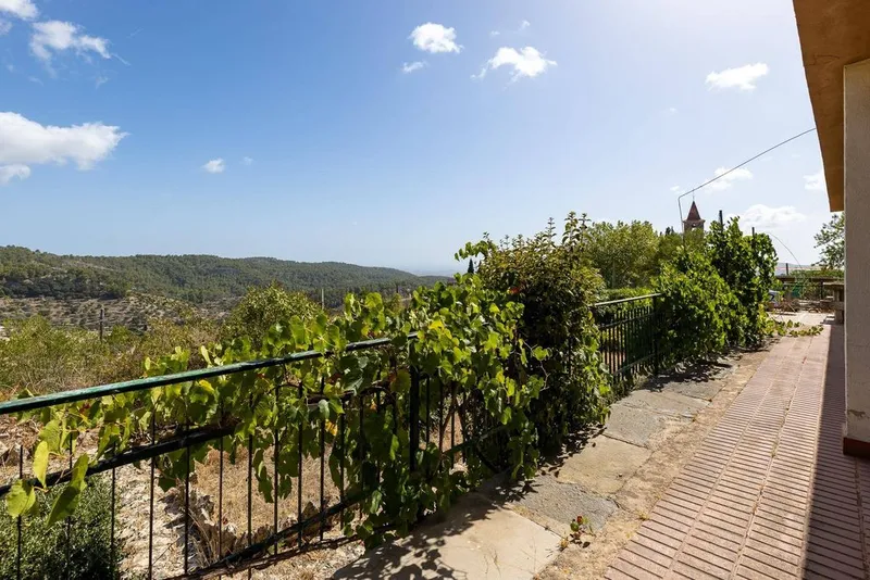Detached House in Puigpunyent, Province of Balearic Islands — photo 4