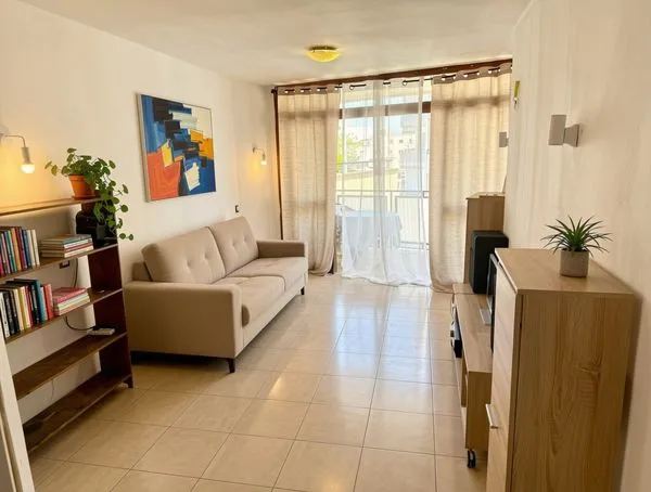 Apartment on Avenida de Gabriel Roca, El Terreno — photo 1