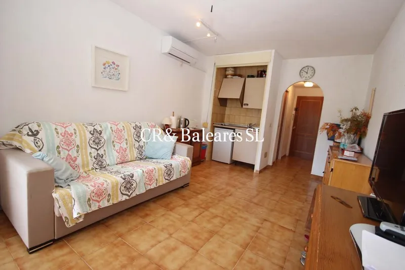 Lovely top floor studio apartment — photo 4