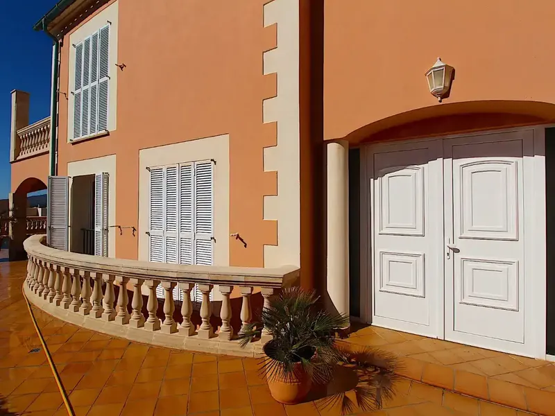 ABSTENERSE INMOBILIARIA Chalet de 300m2 en la emblematica zona de Es Pelats, una zona residencial de alto prestigio y muy cotizada de Cala R — photo 12